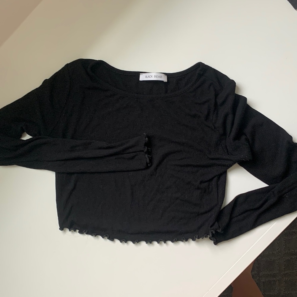 Black Bead cropped longsleeve